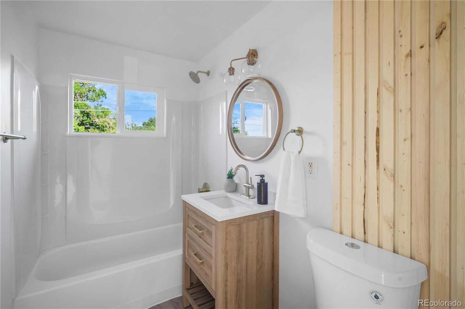 MLS Image #12 for 3980 s hazel court,englewood, Colorado