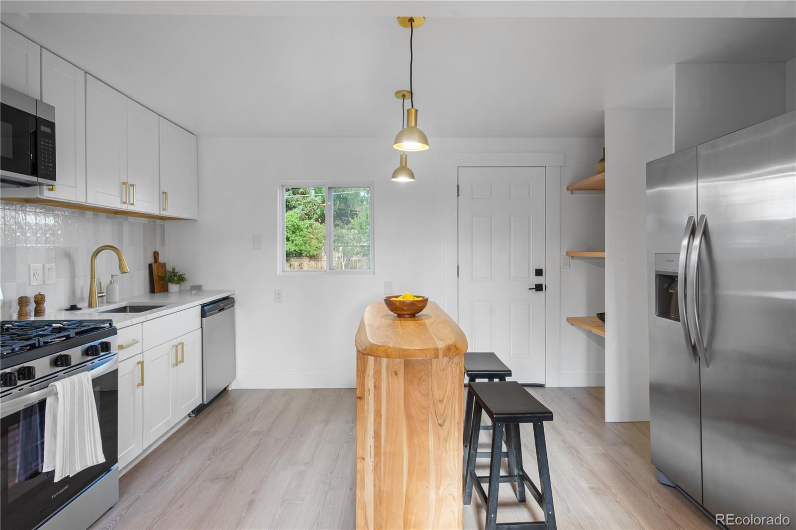 MLS Image #7 for 3980 s hazel court,englewood, Colorado
