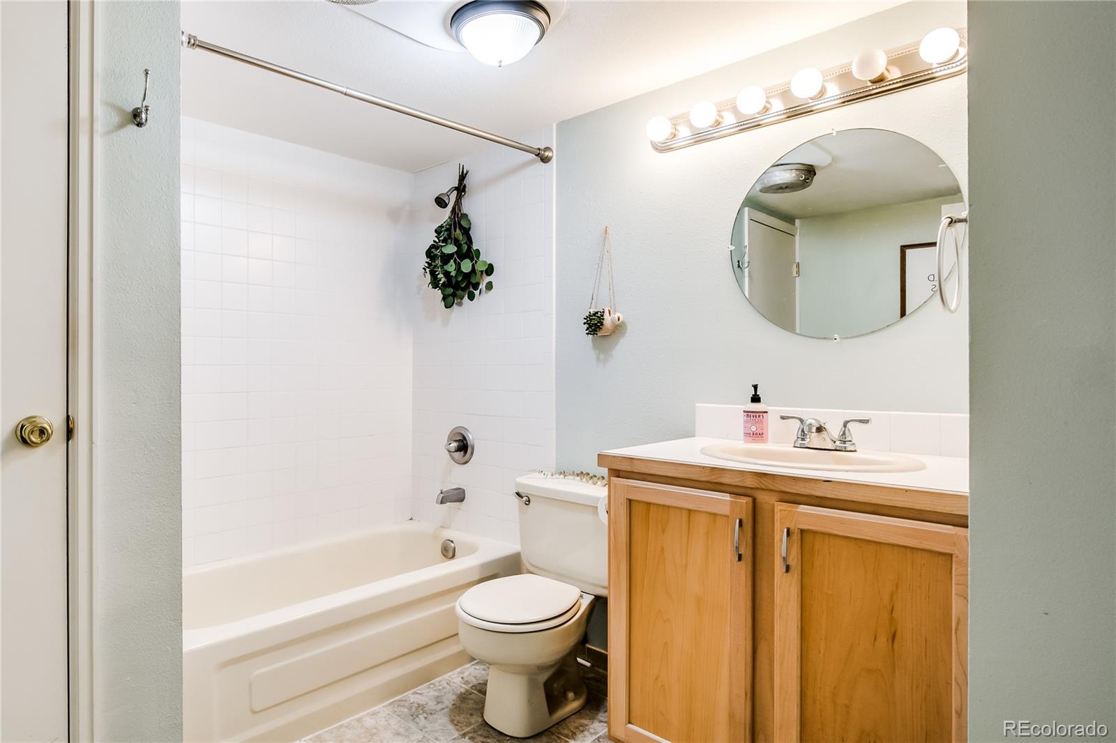 MLS Image #8 for 8555 s fairmount drive,denver, Colorado