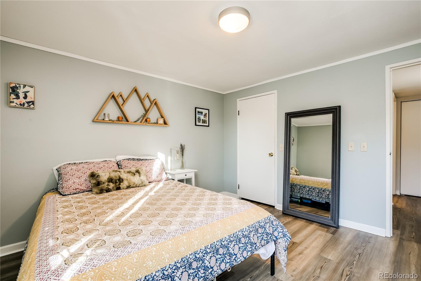 MLS Image #9 for 8555 s fairmount drive,denver, Colorado