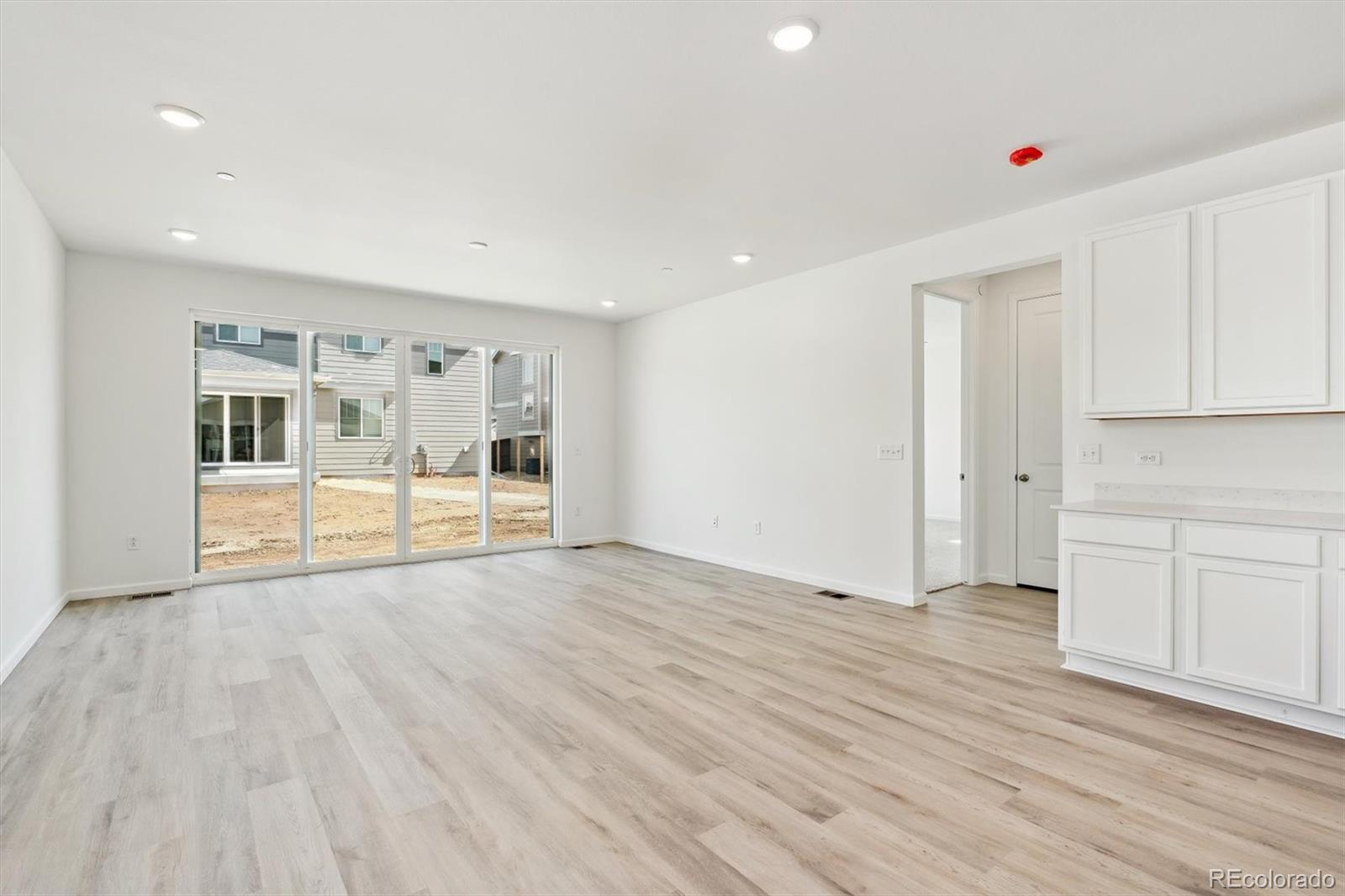 MLS Image #10 for 9712  cathay street,commerce city, Colorado