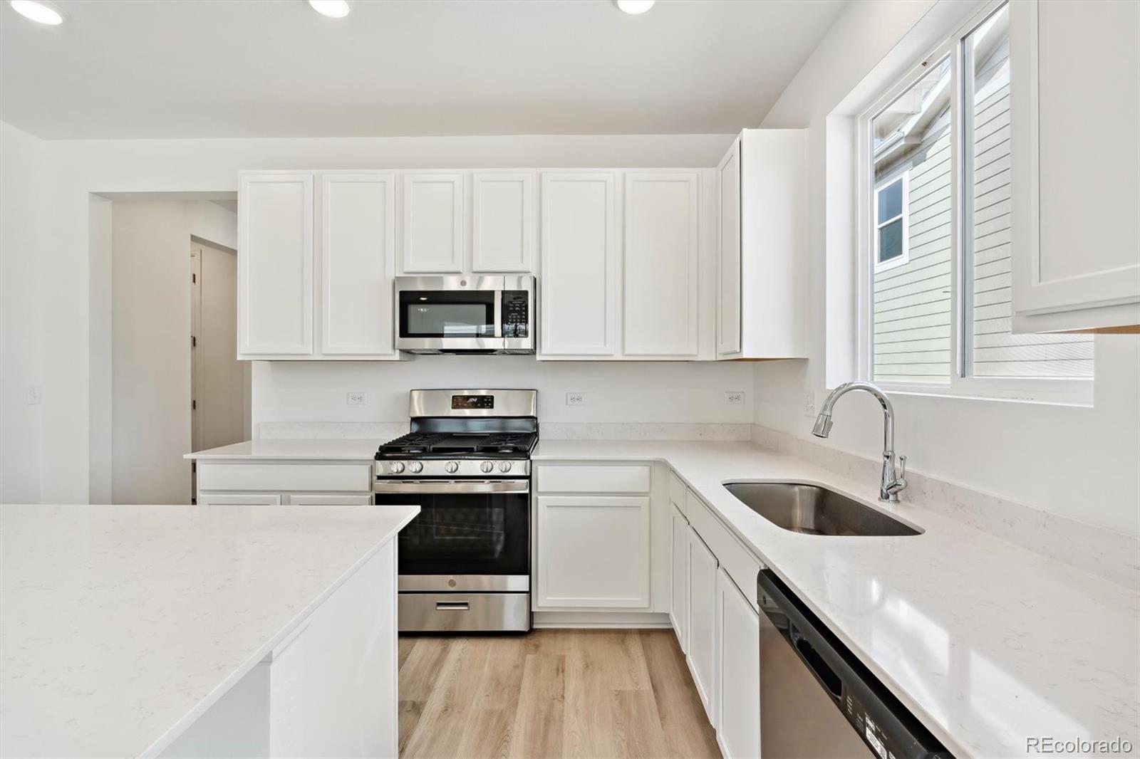 MLS Image #9 for 9712  cathay street,commerce city, Colorado