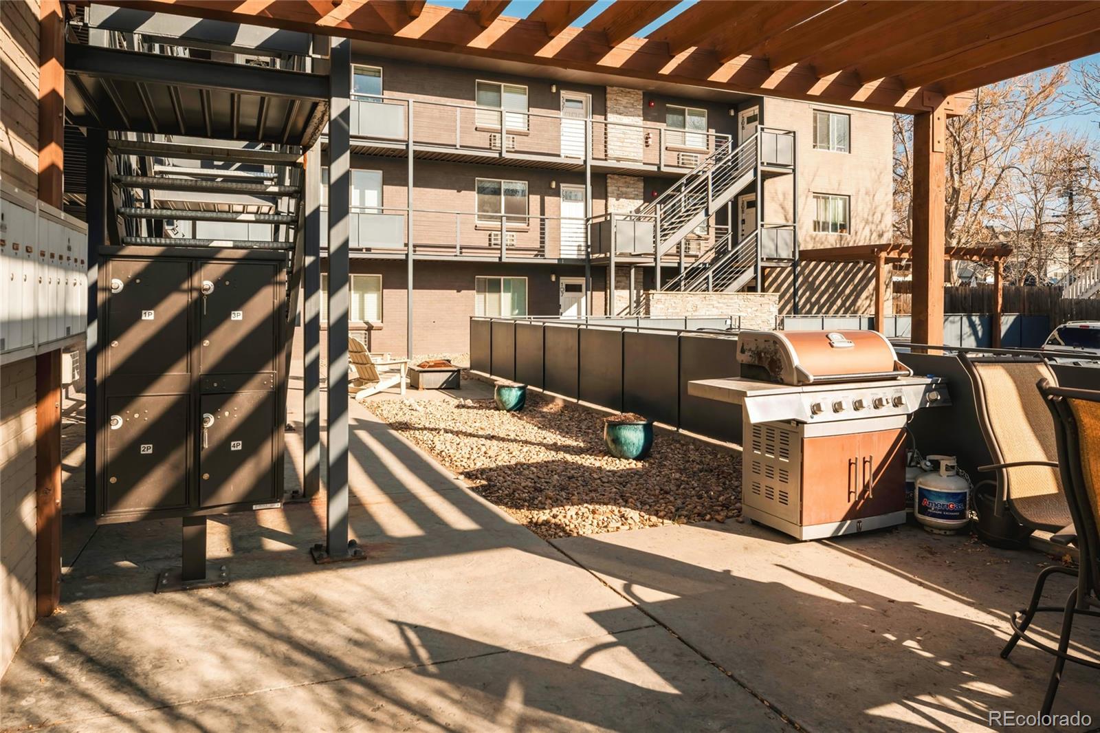 MLS Image #29 for 120 s pennsylvania street,denver, Colorado