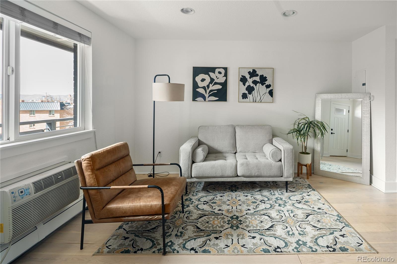 MLS Image #6 for 120 s pennsylvania street,denver, Colorado