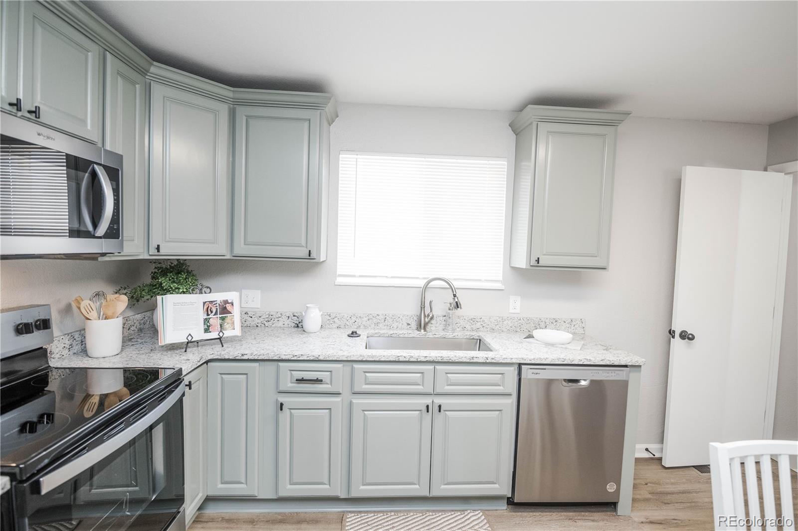 MLS Image #7 for 5539  atchison street,denver, Colorado