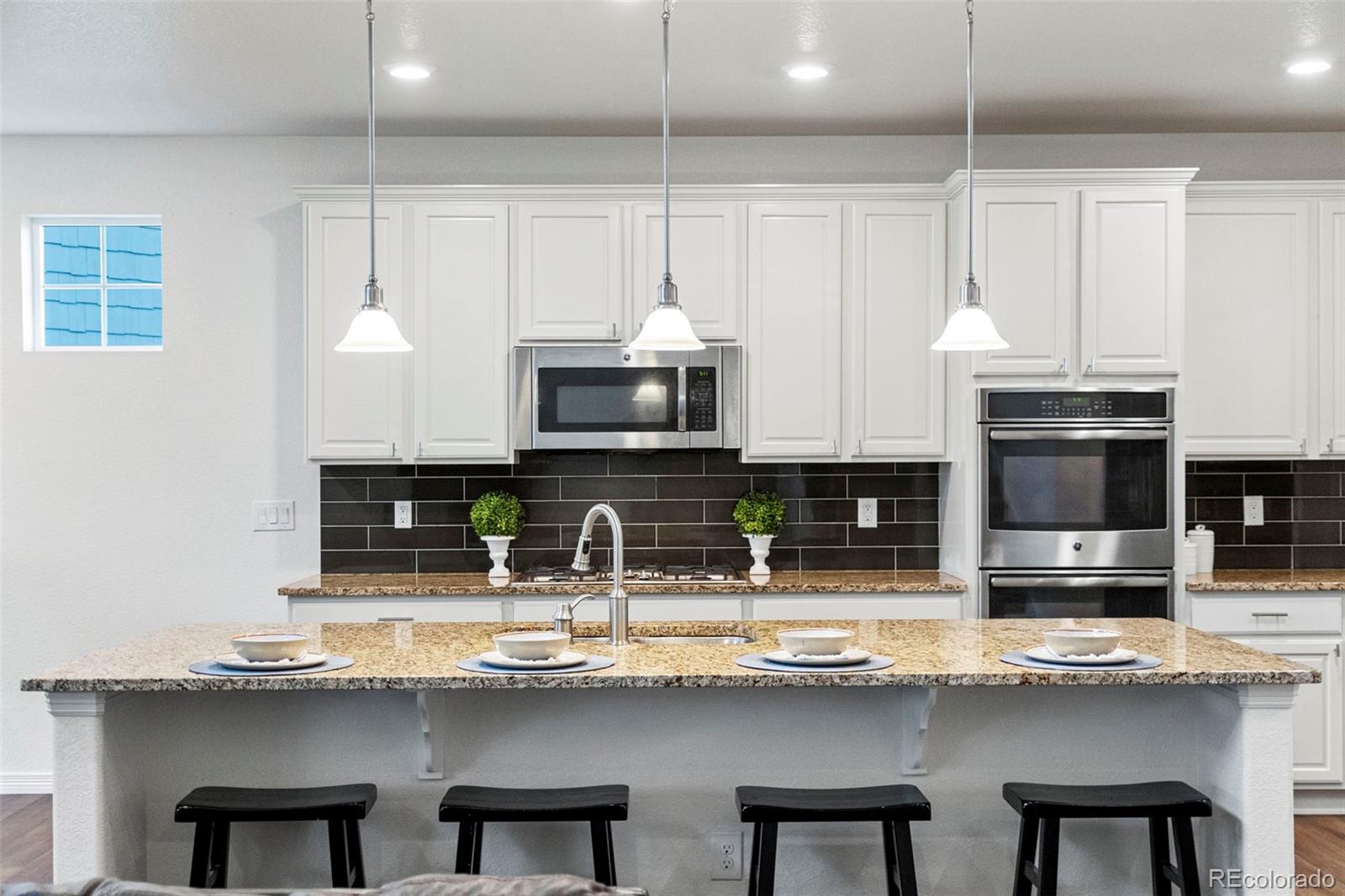 MLS Image #12 for 19973 w 94th lane,arvada, Colorado