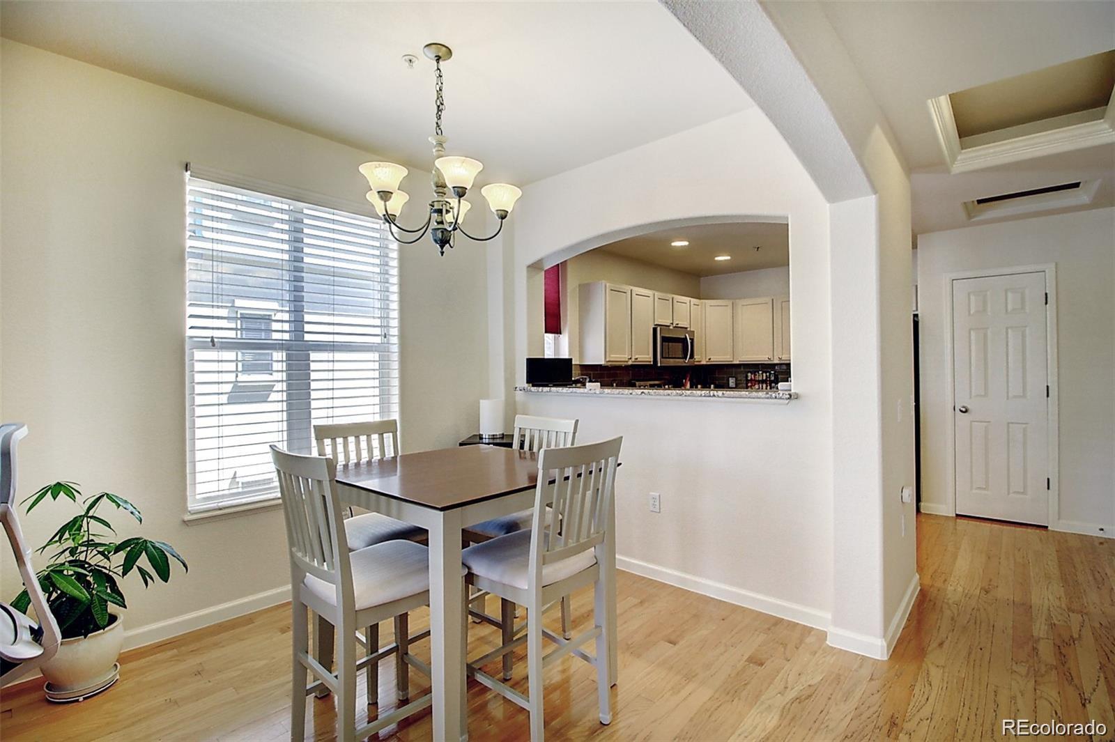 MLS Image #10 for 1727  pearl street,denver, Colorado