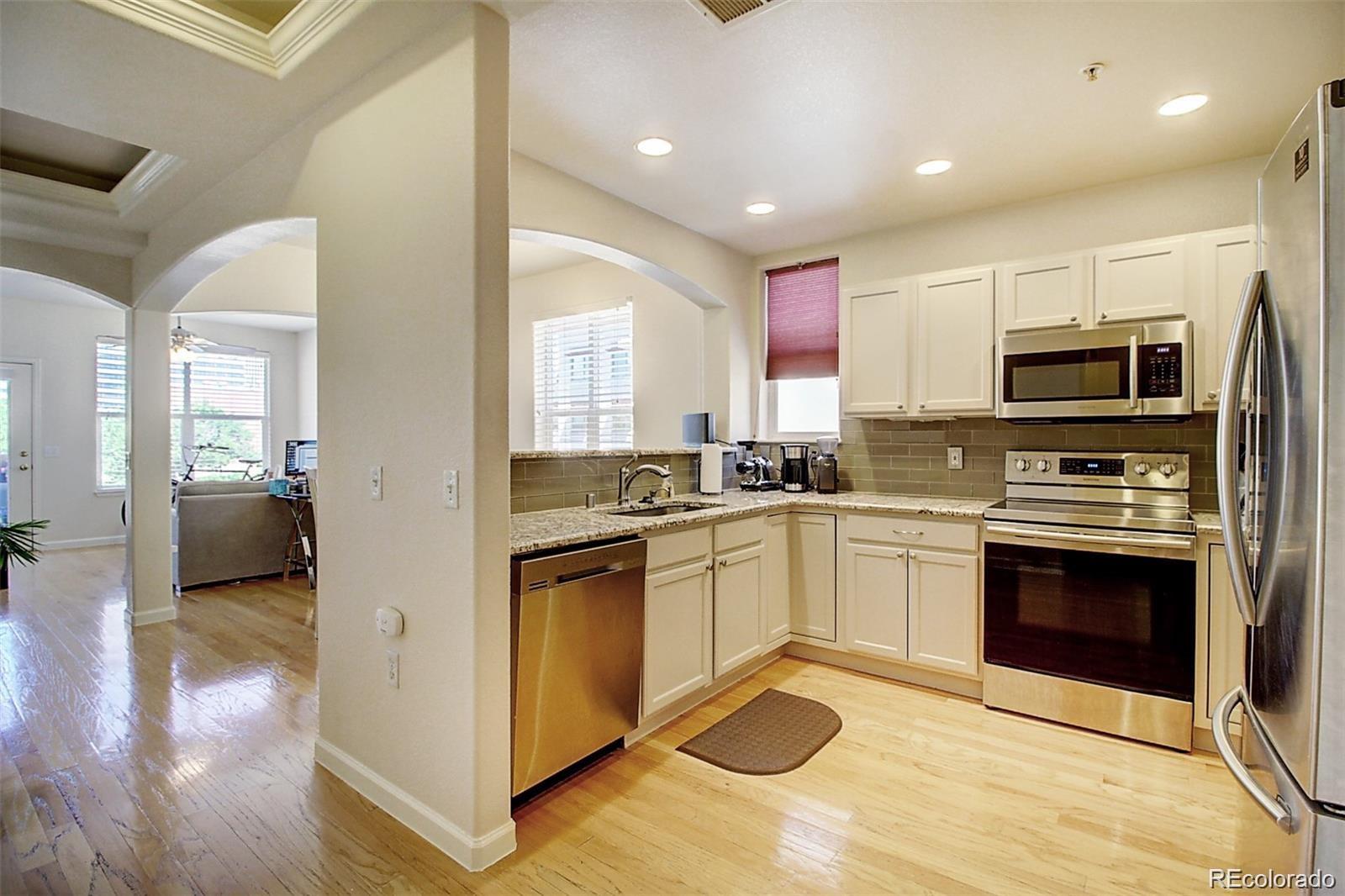 MLS Image #5 for 1727  pearl street,denver, Colorado