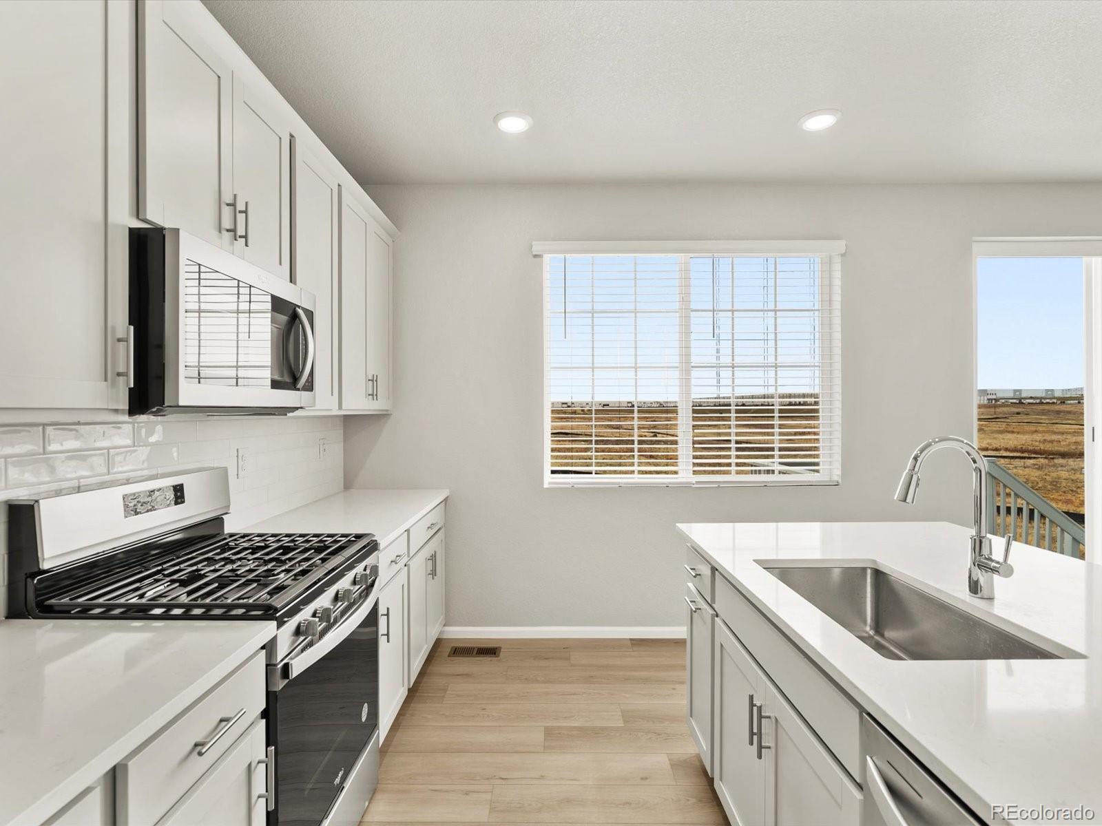 MLS Image #11 for 17120 e 90th place,commerce city, Colorado