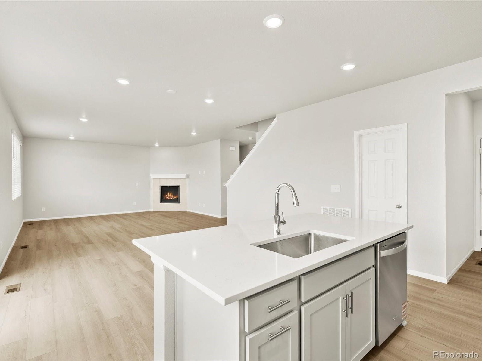 MLS Image #12 for 17120 e 90th place,commerce city, Colorado