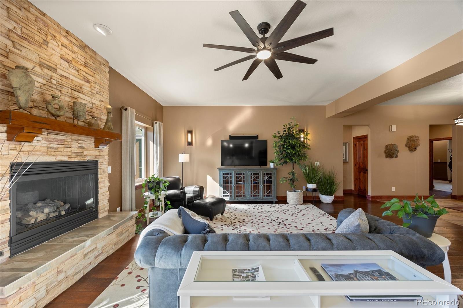 MLS Image #11 for 21016  horse bit way,morrison, Colorado