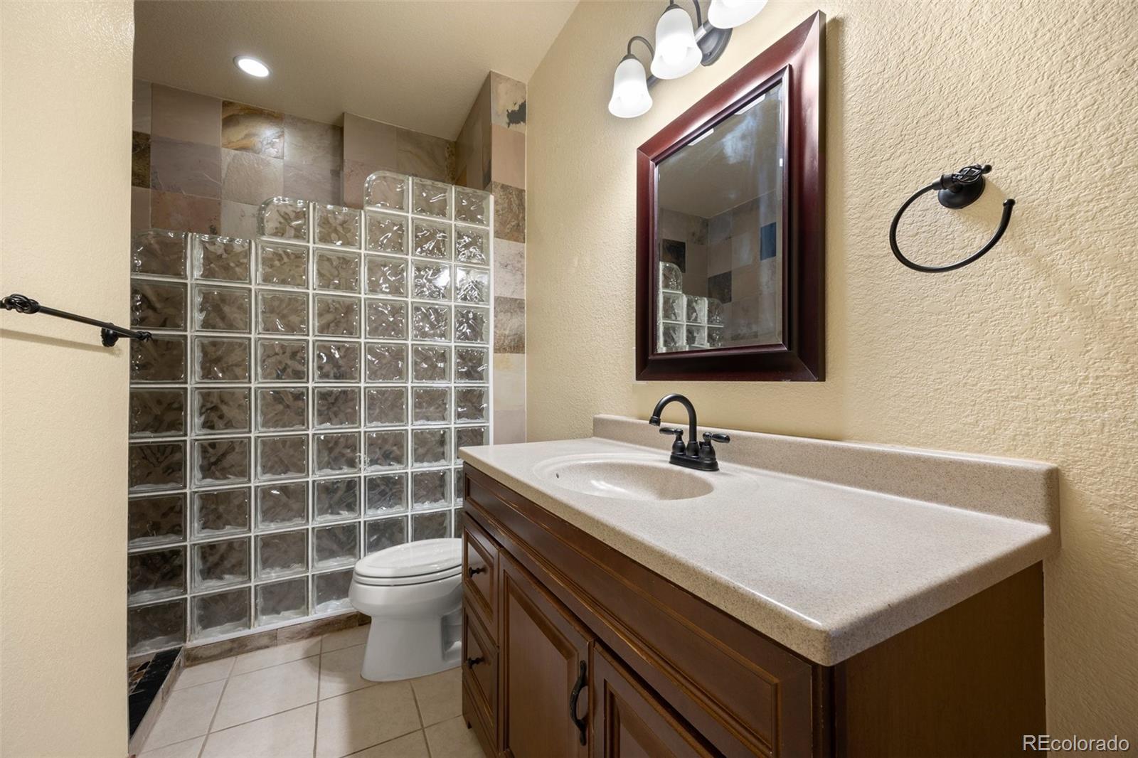 MLS Image #41 for 21016  horse bit way,morrison, Colorado