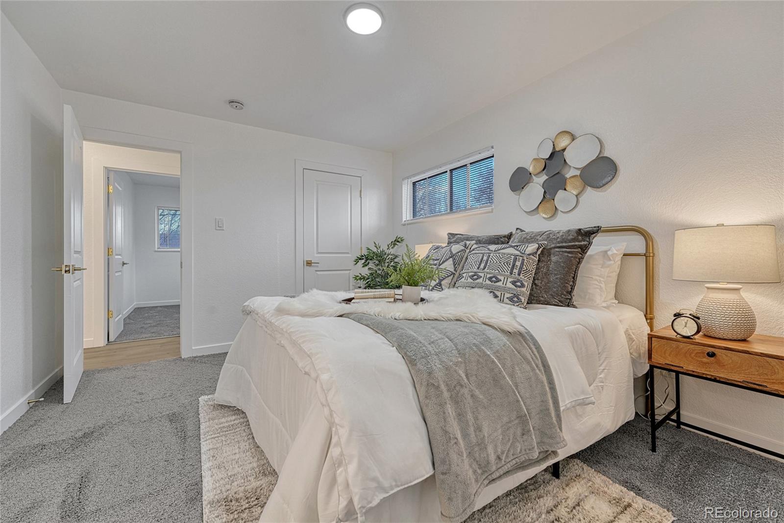 MLS Image #17 for 3243 s vrain street,denver, Colorado