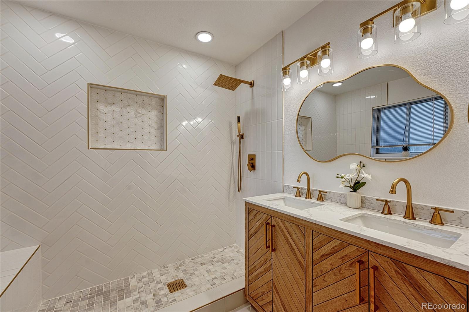 MLS Image #19 for 3243 s vrain street,denver, Colorado