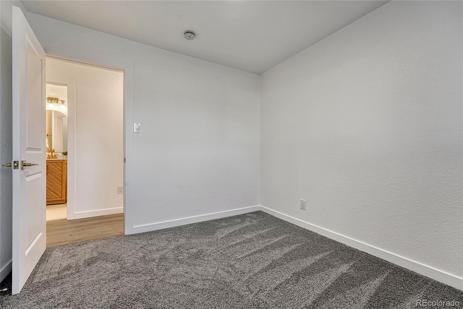 MLS Image #25 for 3243 s vrain street,denver, Colorado