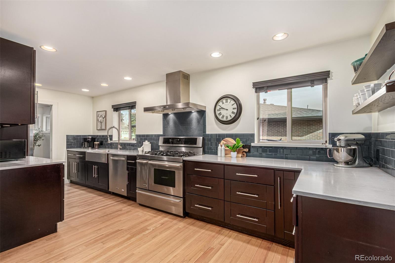 MLS Image #8 for 374  holly street,denver, Colorado