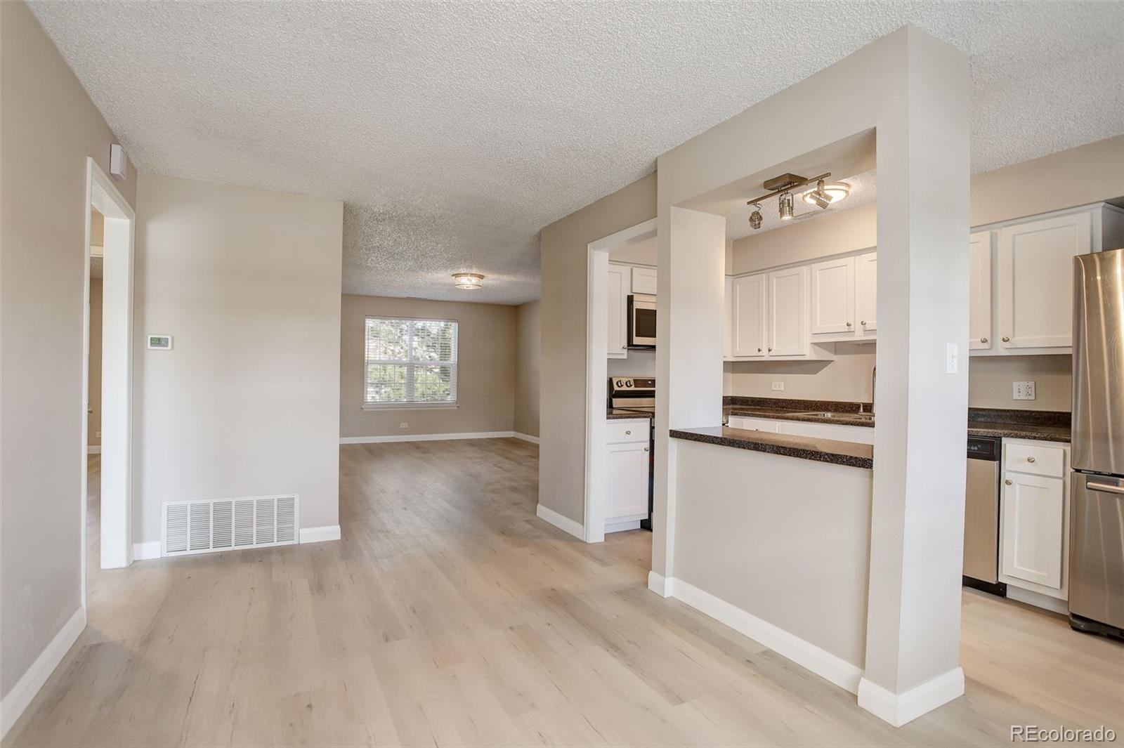 MLS Image #4 for 7165 s gaylord street,centennial, Colorado