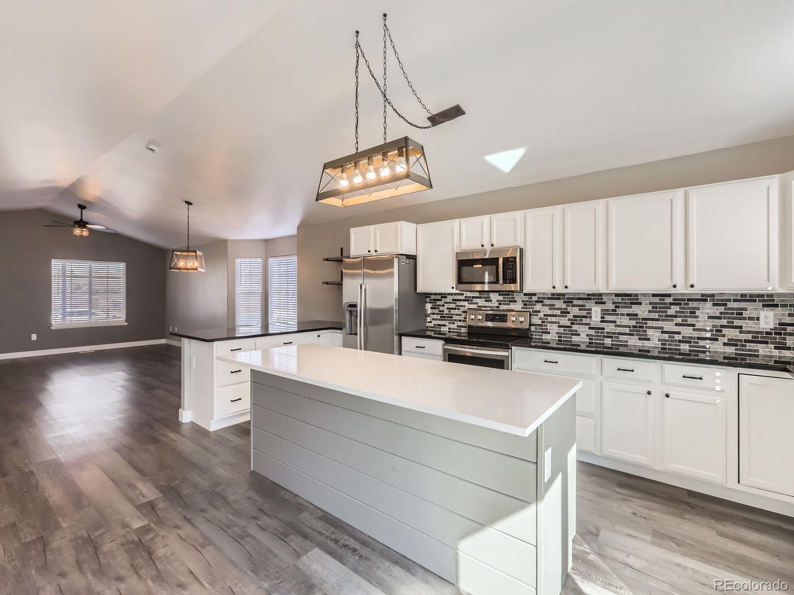 MLS Image #11 for 421  boulder lane,johnstown, Colorado