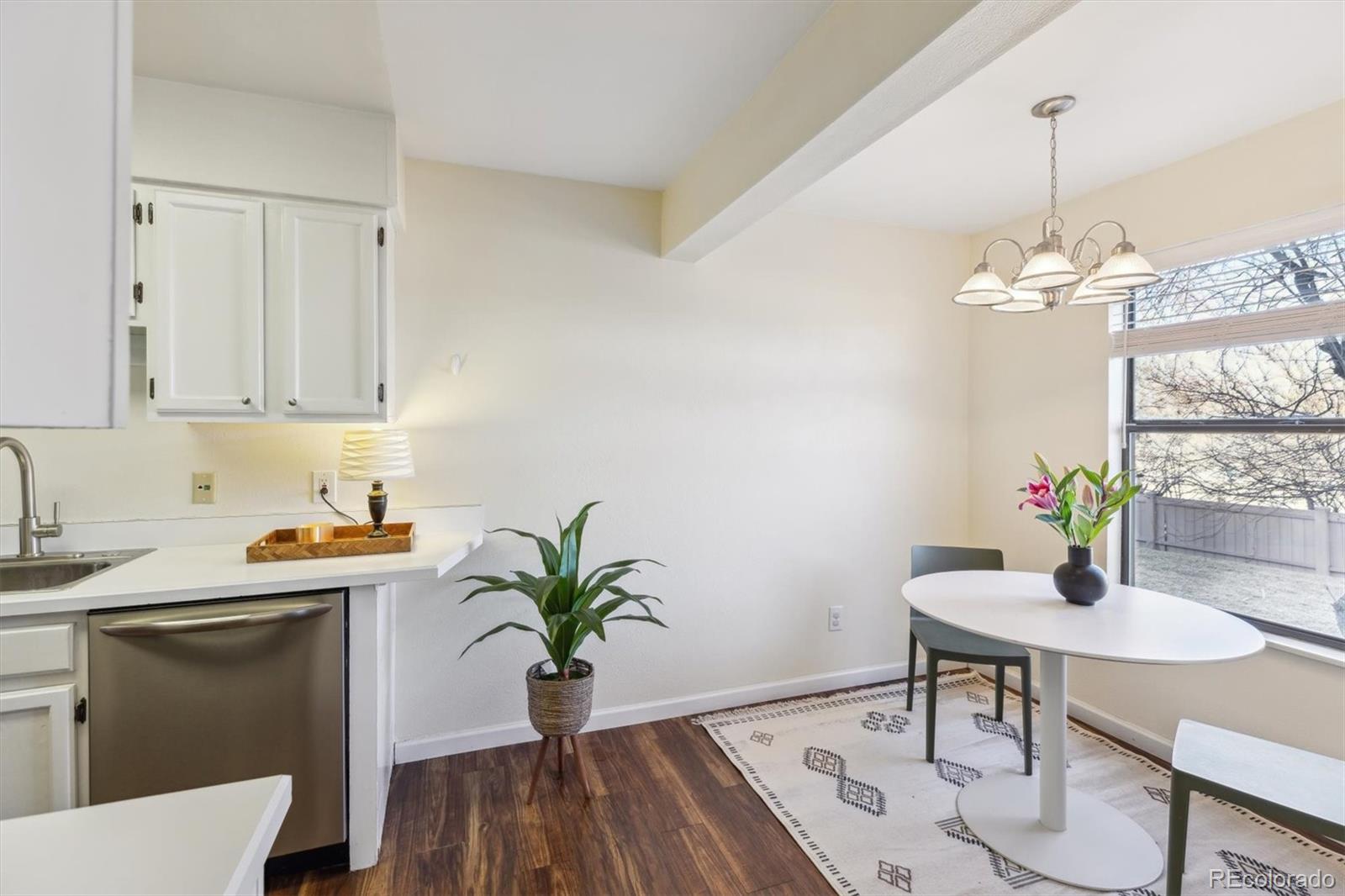 MLS Image #10 for 3121 s tamarac drive,denver, Colorado