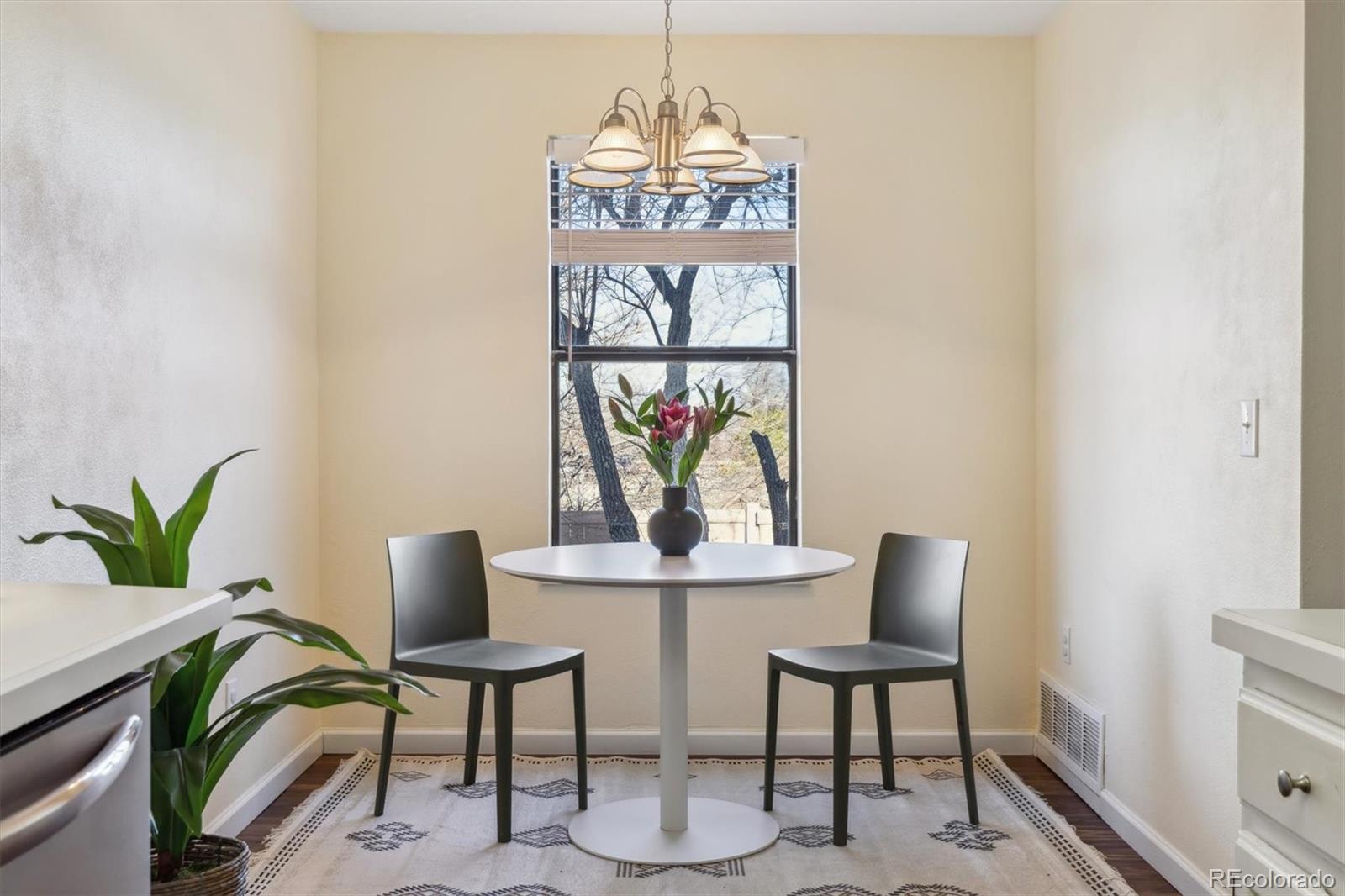 MLS Image #11 for 3121 s tamarac drive,denver, Colorado