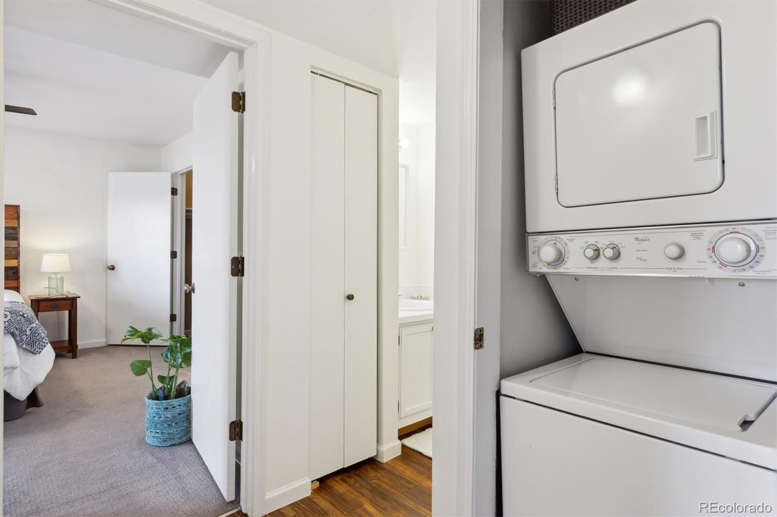 MLS Image #15 for 3121 s tamarac drive,denver, Colorado