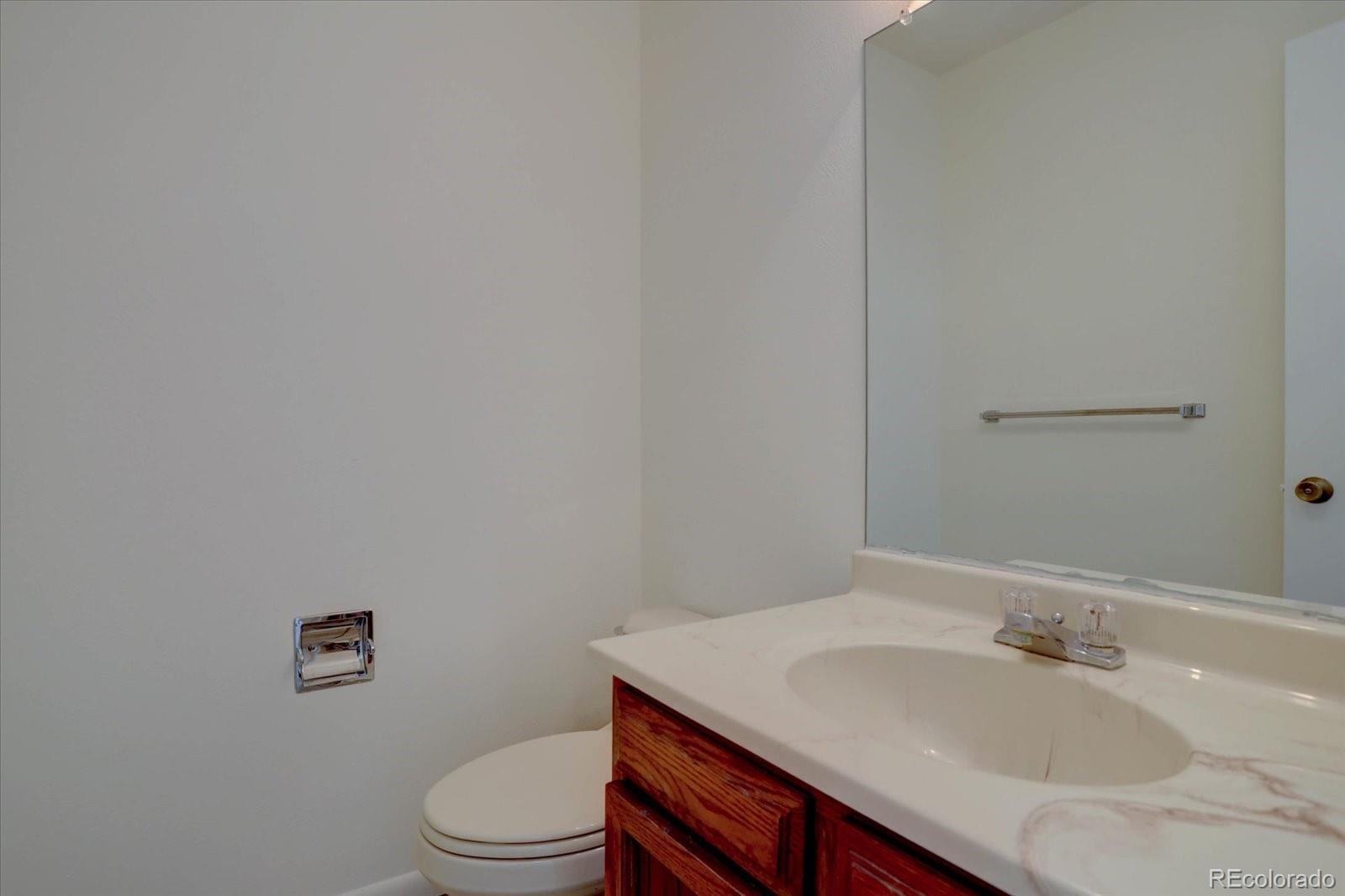 MLS Image #11 for 13901 e oxford place,aurora, Colorado