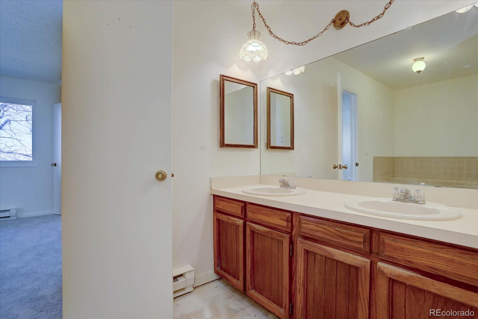 MLS Image #18 for 13901 e oxford place,aurora, Colorado