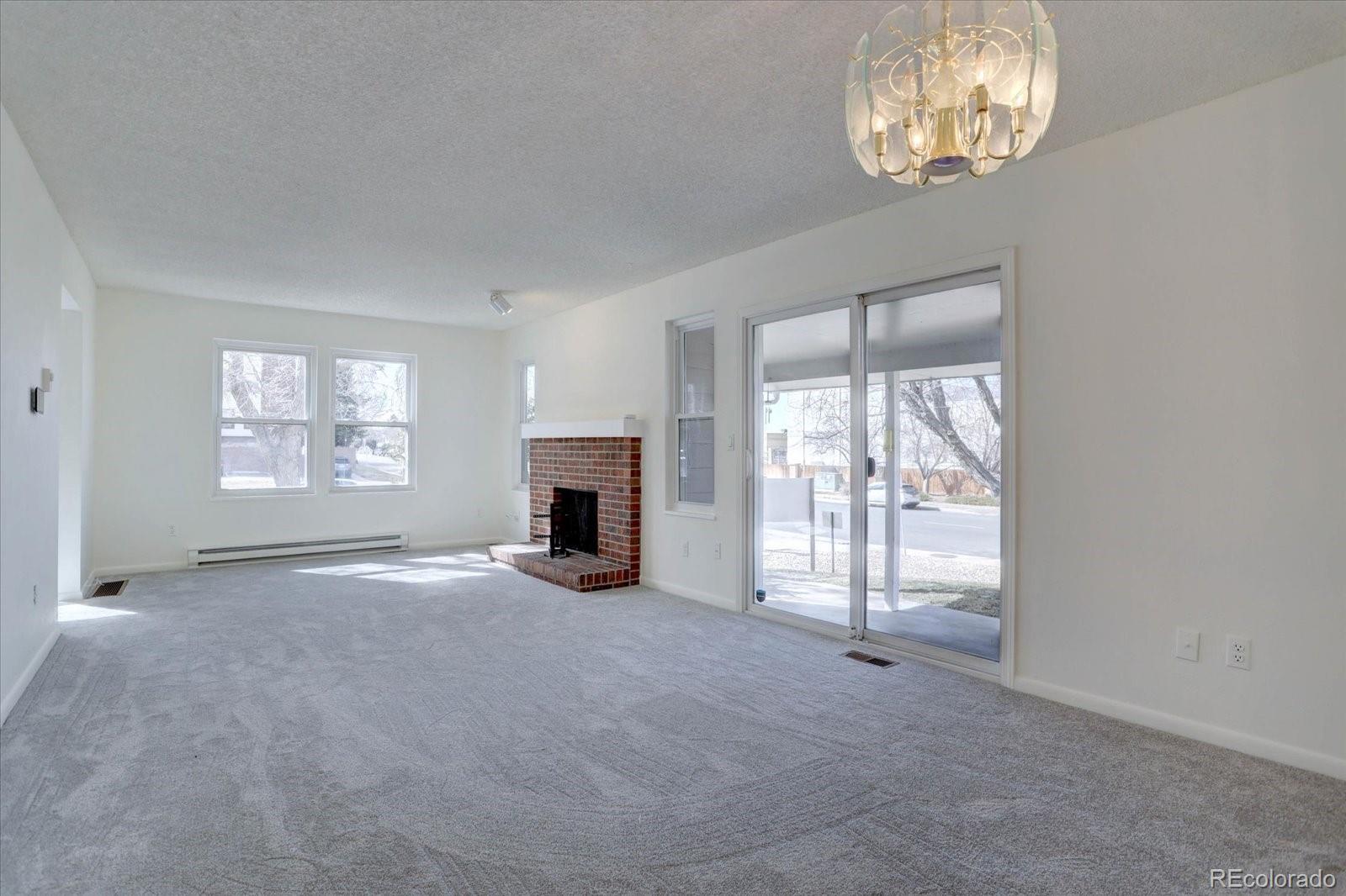MLS Image #5 for 13901 e oxford place,aurora, Colorado