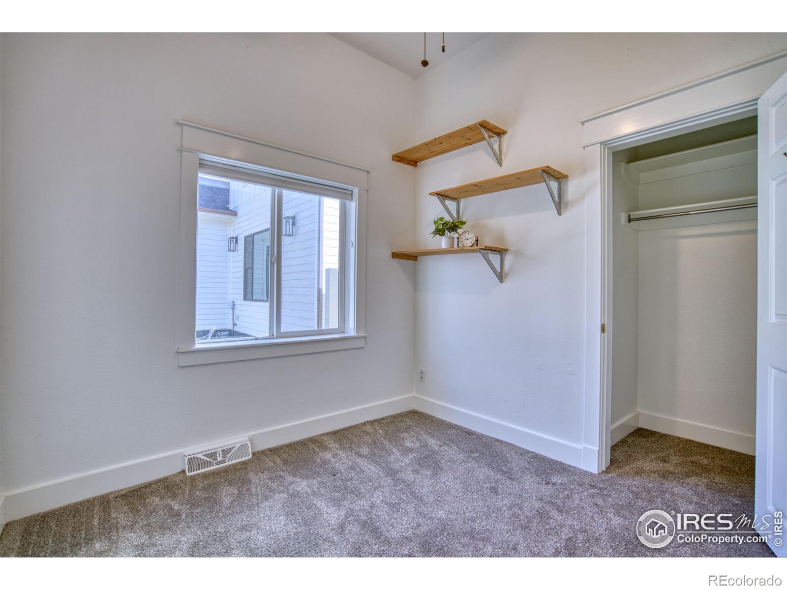 MLS Image #17 for 324  francis street,longmont, Colorado