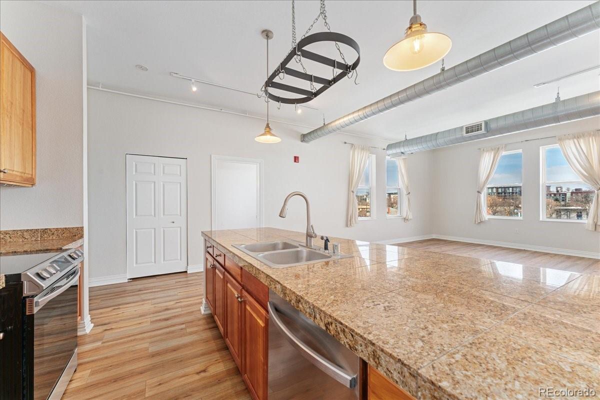 MLS Image #17 for 277 n broadway  409,denver, Colorado