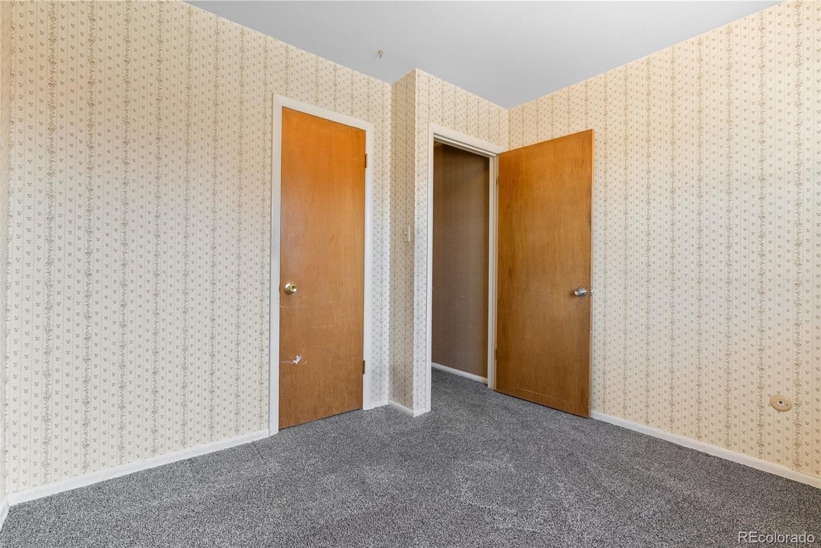 MLS Image #13 for 15303 e 10th avenue,aurora, Colorado