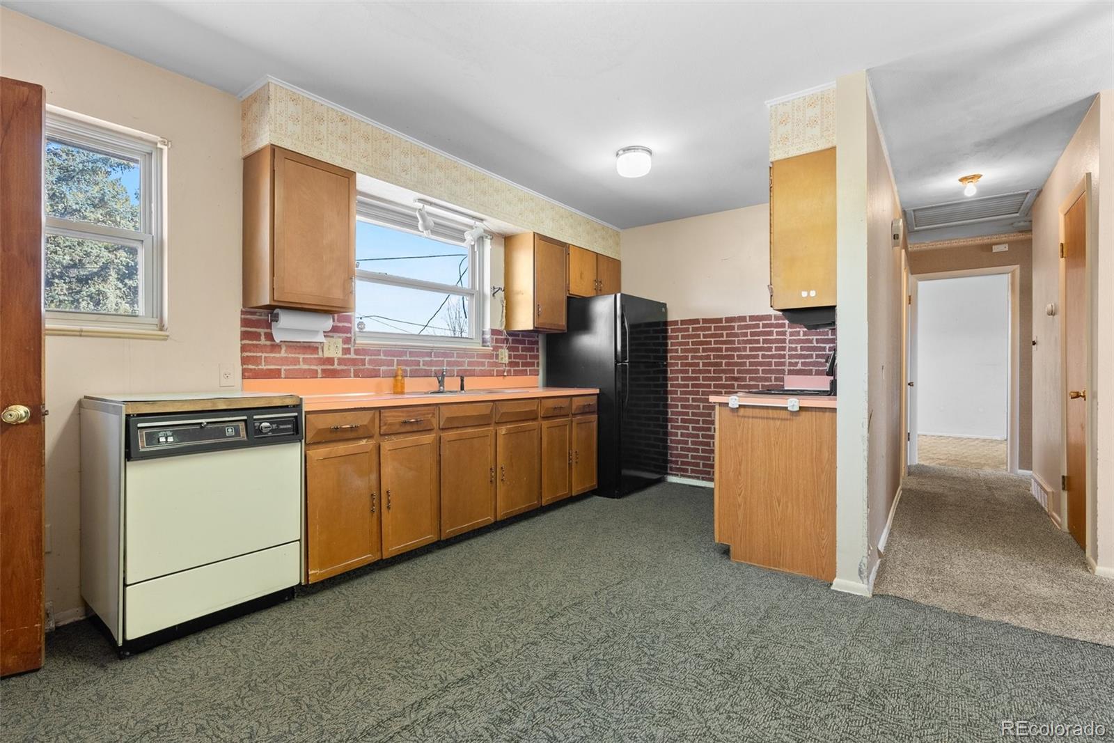 MLS Image #5 for 15303 e 10th avenue,aurora, Colorado