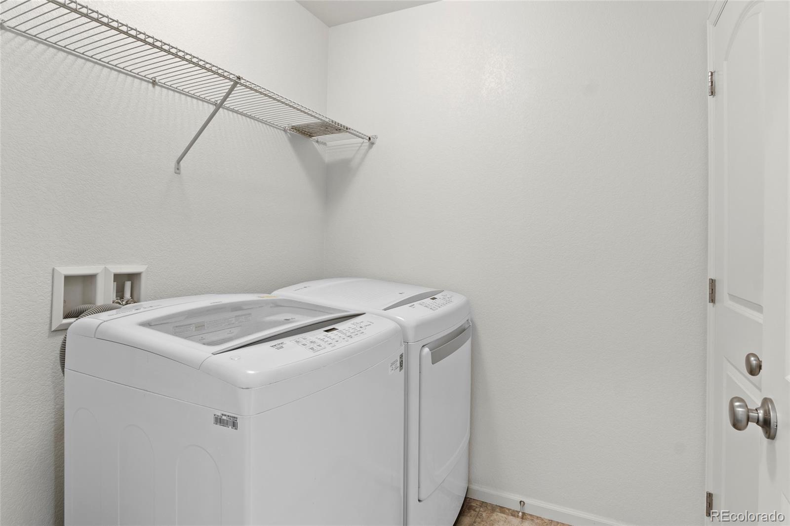 MLS Image #14 for 11440 e 26th avenue,aurora, Colorado