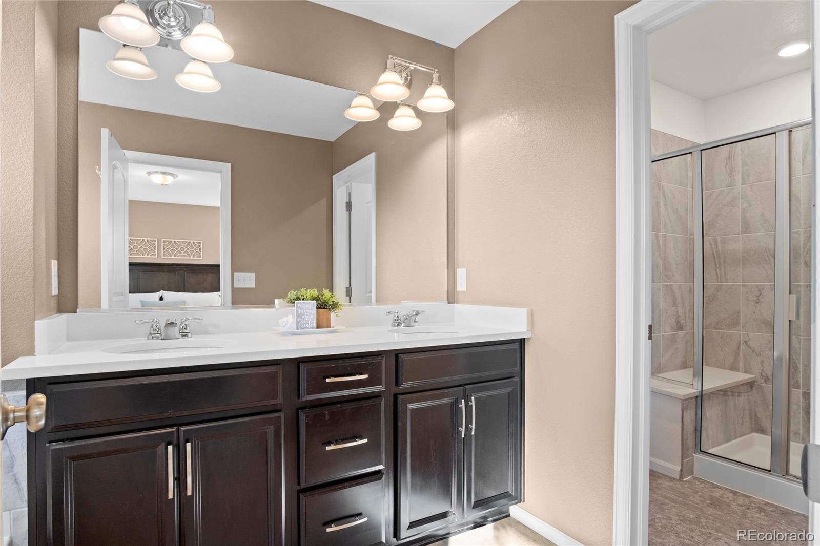 MLS Image #20 for 11440 e 26th avenue,aurora, Colorado