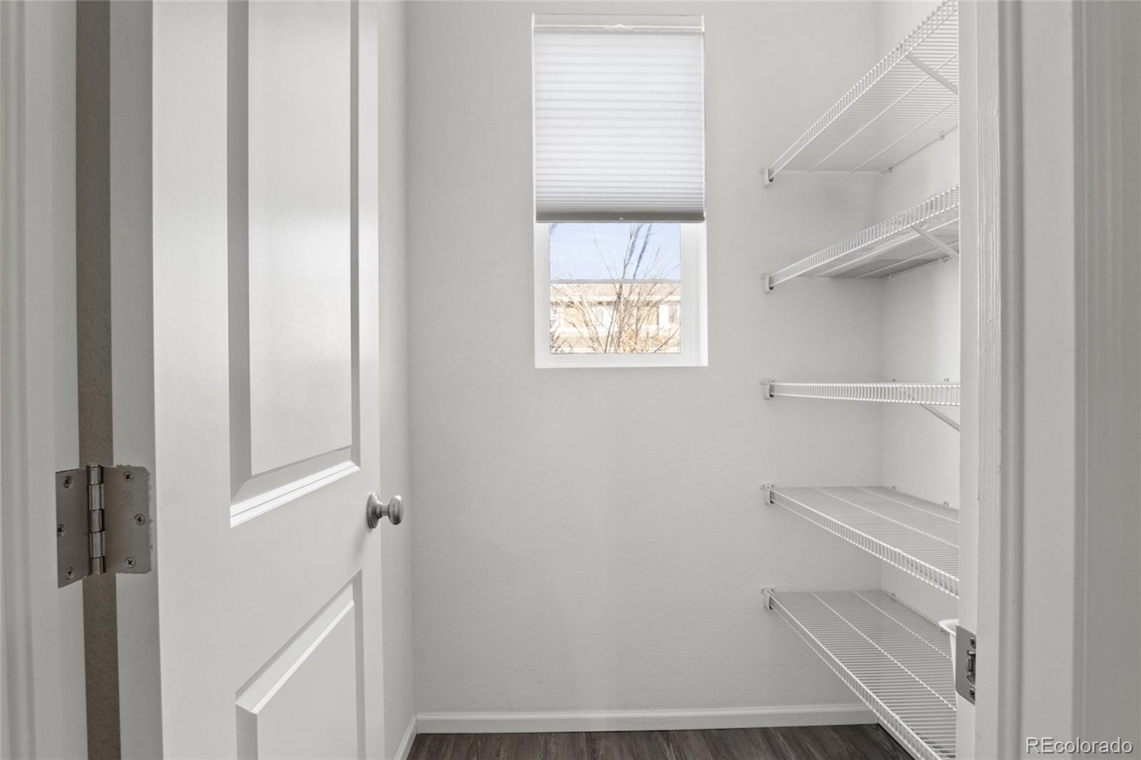 MLS Image #8 for 11440 e 26th avenue,aurora, Colorado