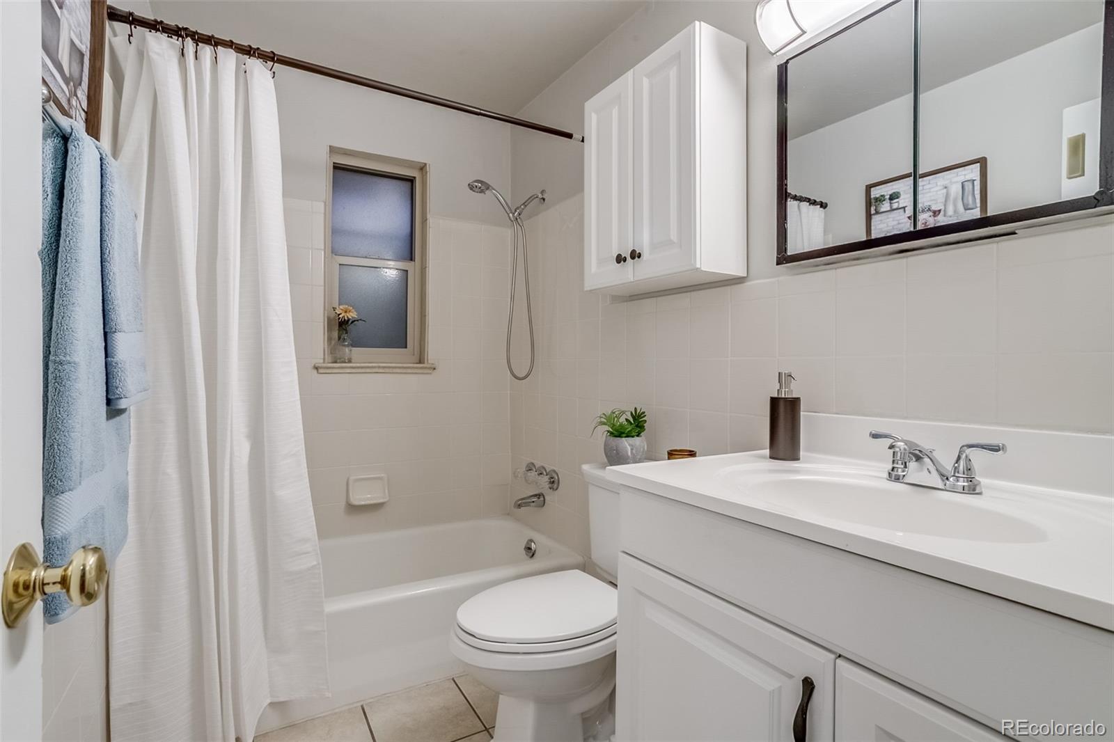 MLS Image #14 for 3690 n hudson street,denver, Colorado