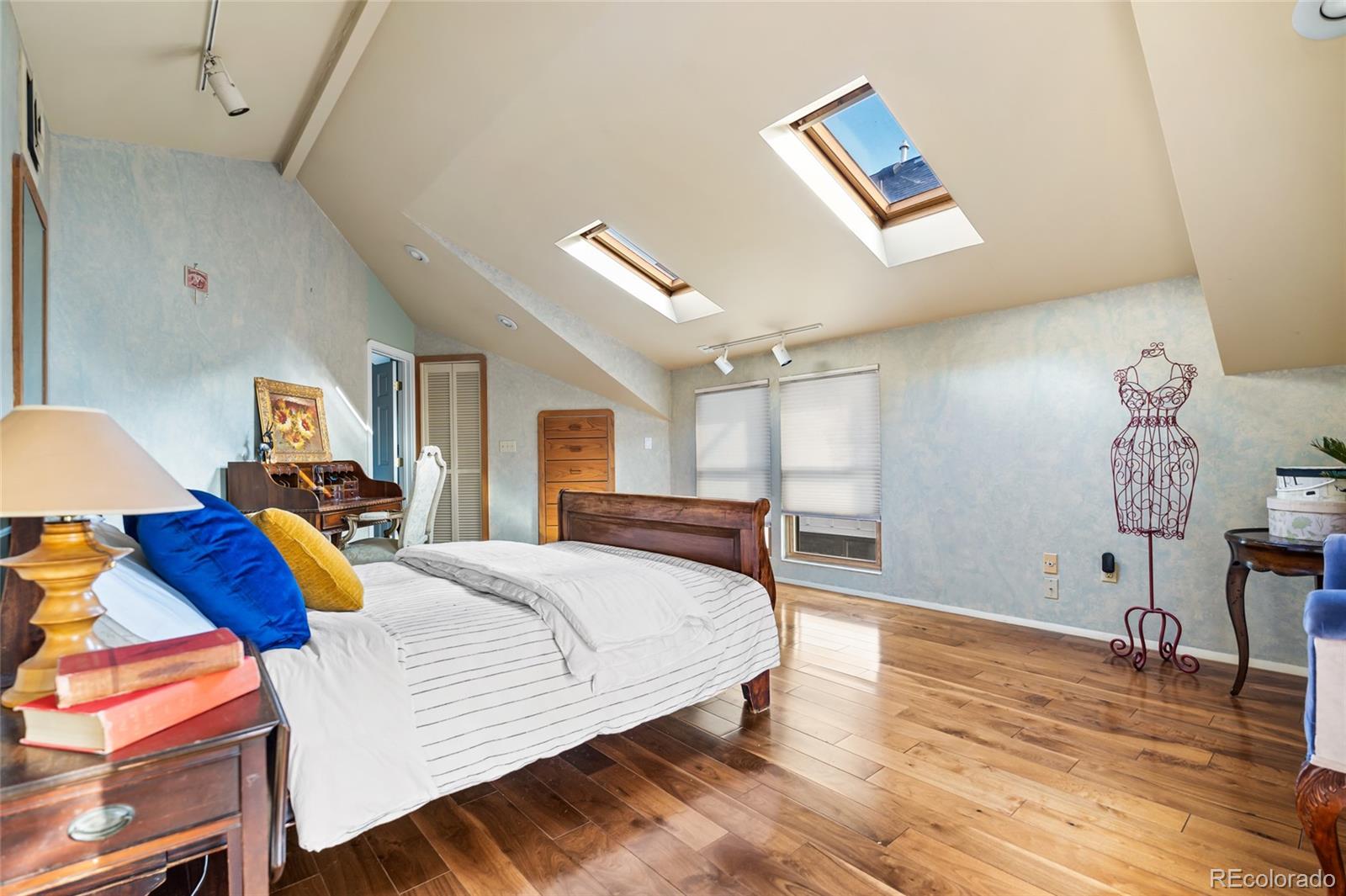 MLS Image #17 for 3308 s birch street,denver, Colorado