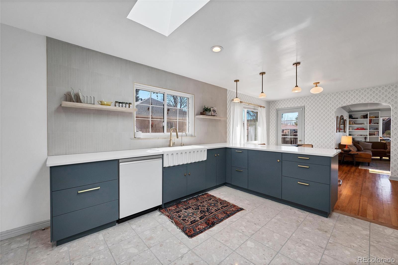 MLS Image #10 for 500 s alcott street,denver, Colorado