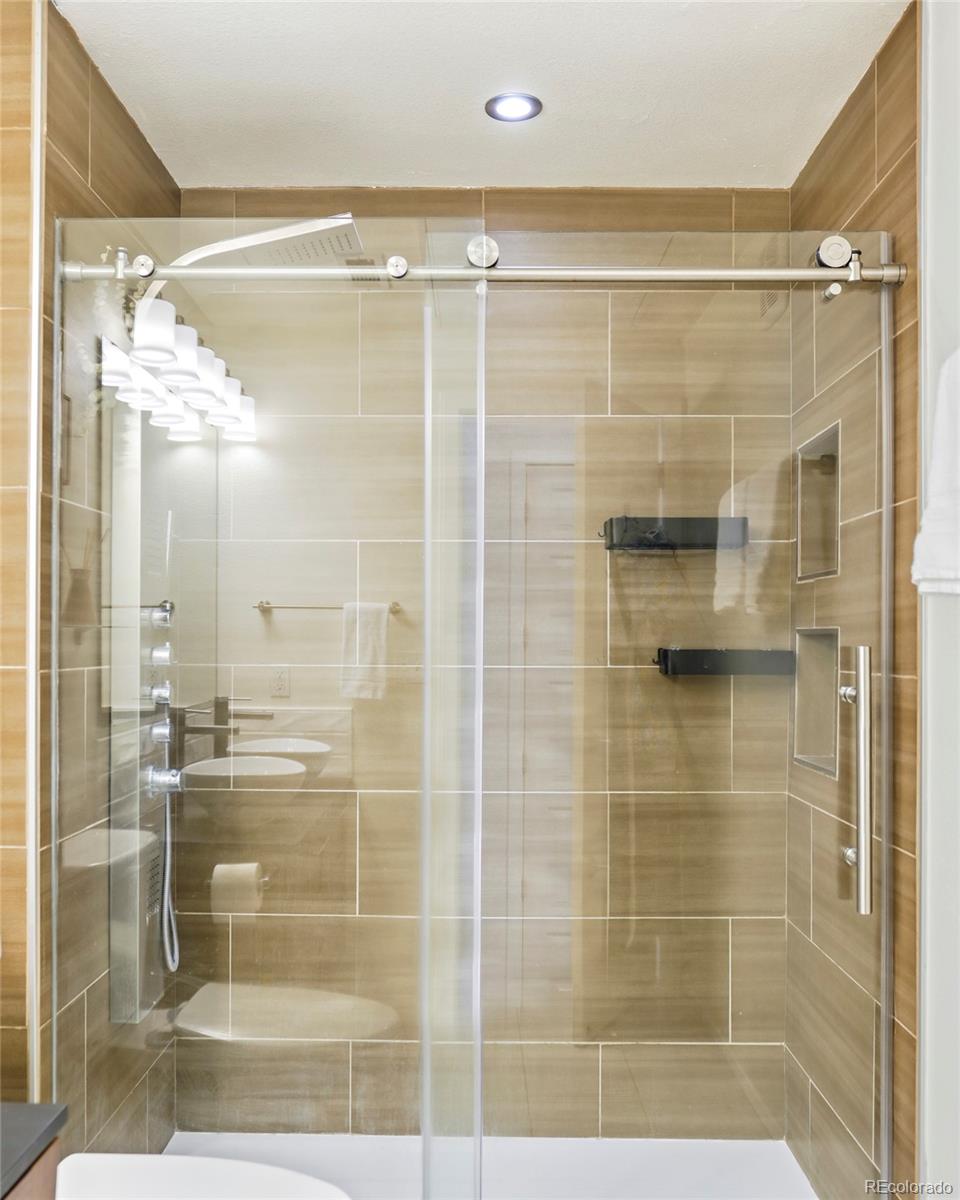 MLS Image #12 for 2773  roslyn street ,denver, Colorado