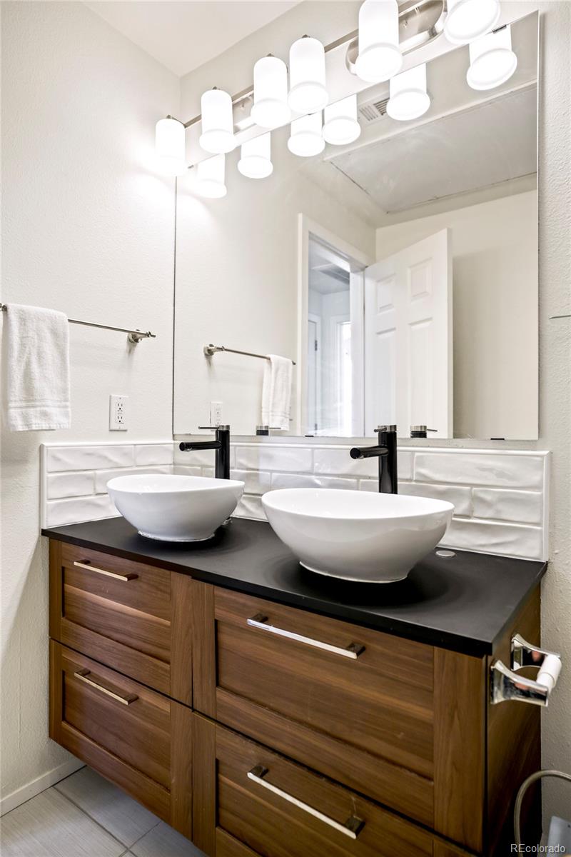 MLS Image #13 for 2773  roslyn street ,denver, Colorado