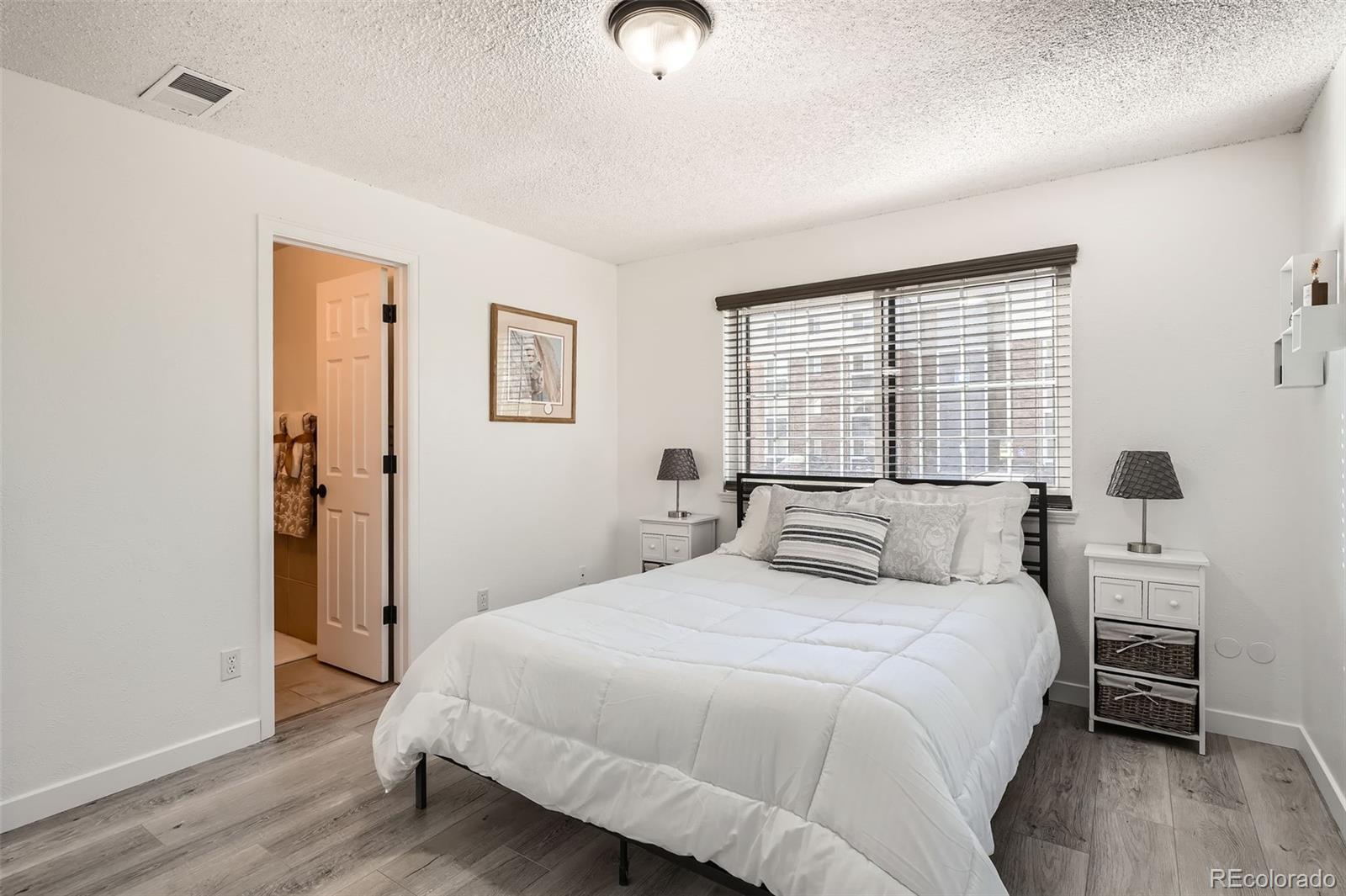 MLS Image #15 for 4832 e kentucky avenue,denver, Colorado