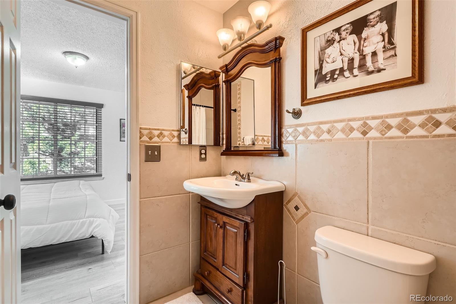 MLS Image #18 for 4832 e kentucky avenue,denver, Colorado