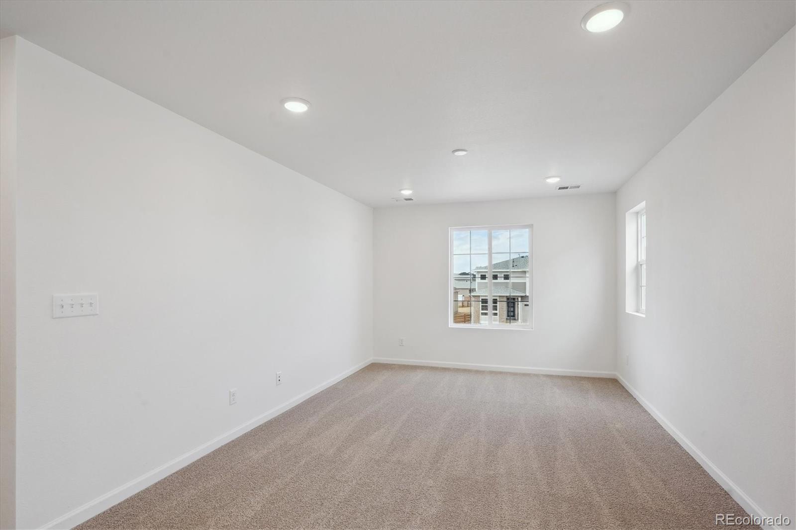 MLS Image #11 for 1372  rock cliff avenue,erie, Colorado