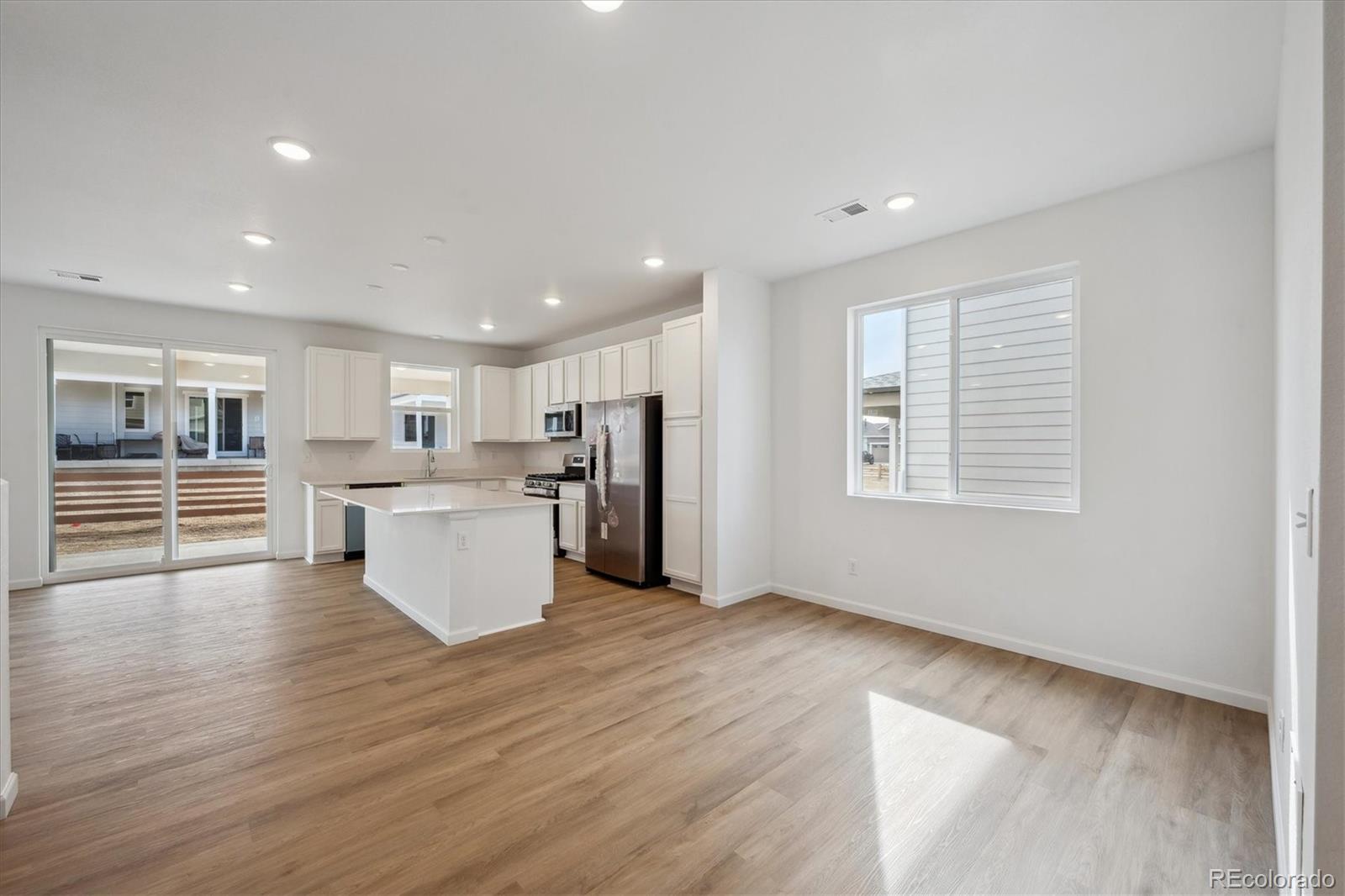 MLS Image #3 for 1372  rock cliff avenue,erie, Colorado