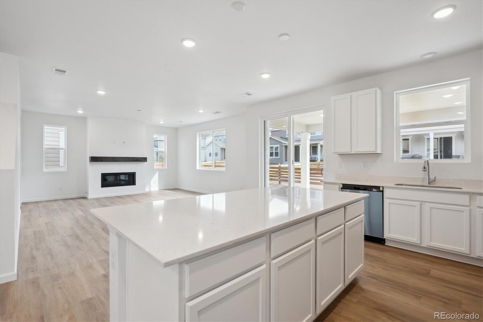 MLS Image #7 for 1372  rock cliff avenue,erie, Colorado