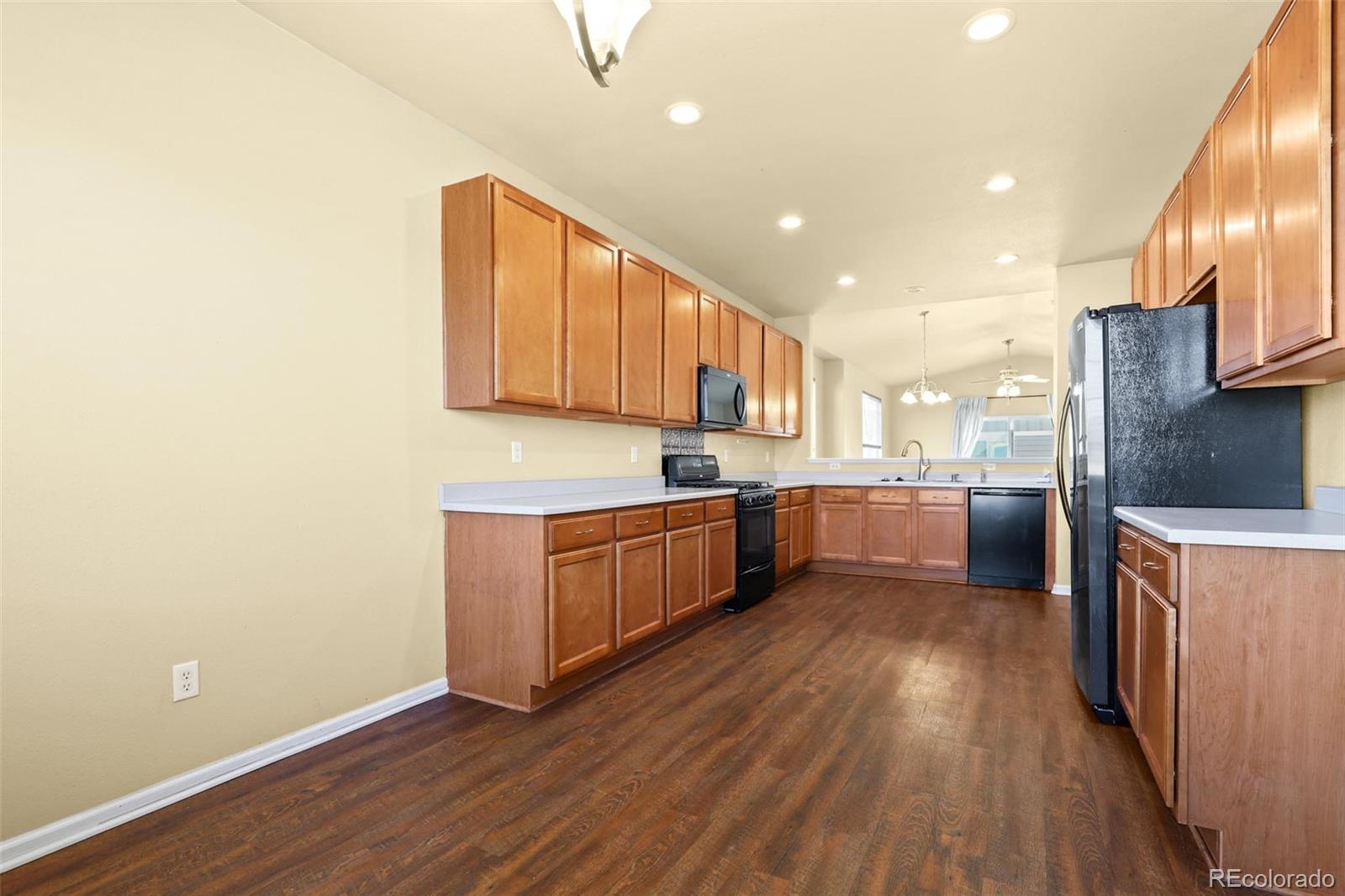 MLS Image #2 for 9814  norfolk street,commerce city, Colorado