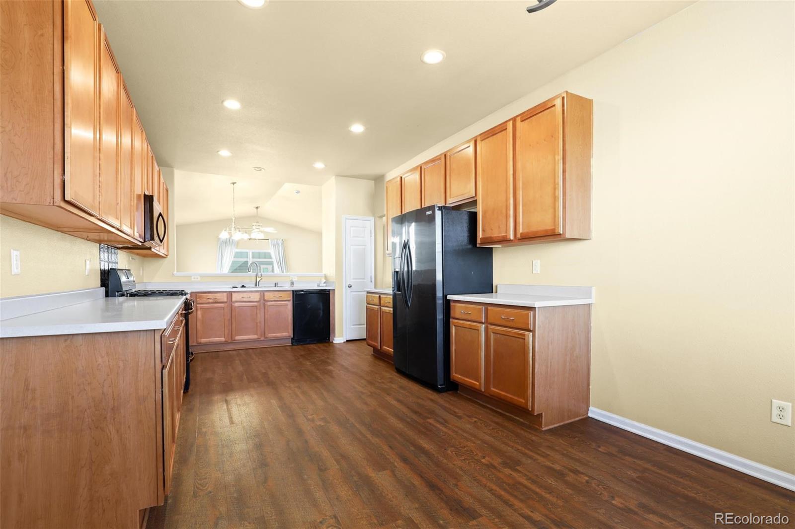 MLS Image #3 for 9814  norfolk street,commerce city, Colorado