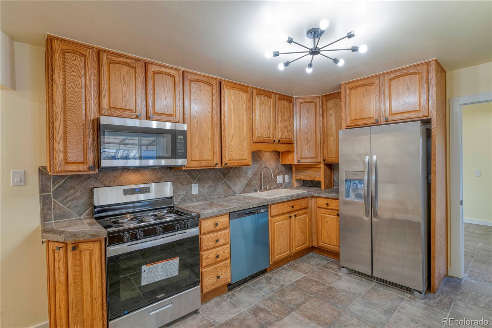 MLS Image #12 for 5366 s elmwood street,littleton, Colorado