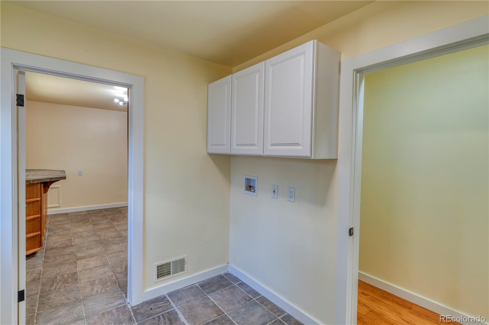 MLS Image #16 for 5366 s elmwood street,littleton, Colorado