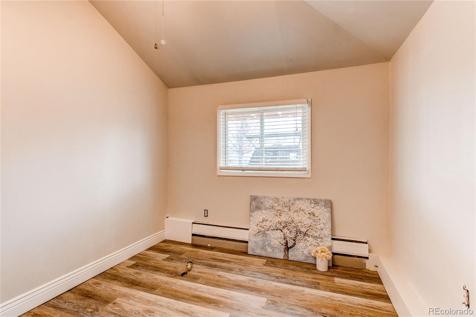 MLS Image #15 for 1925 s irving street,denver, Colorado
